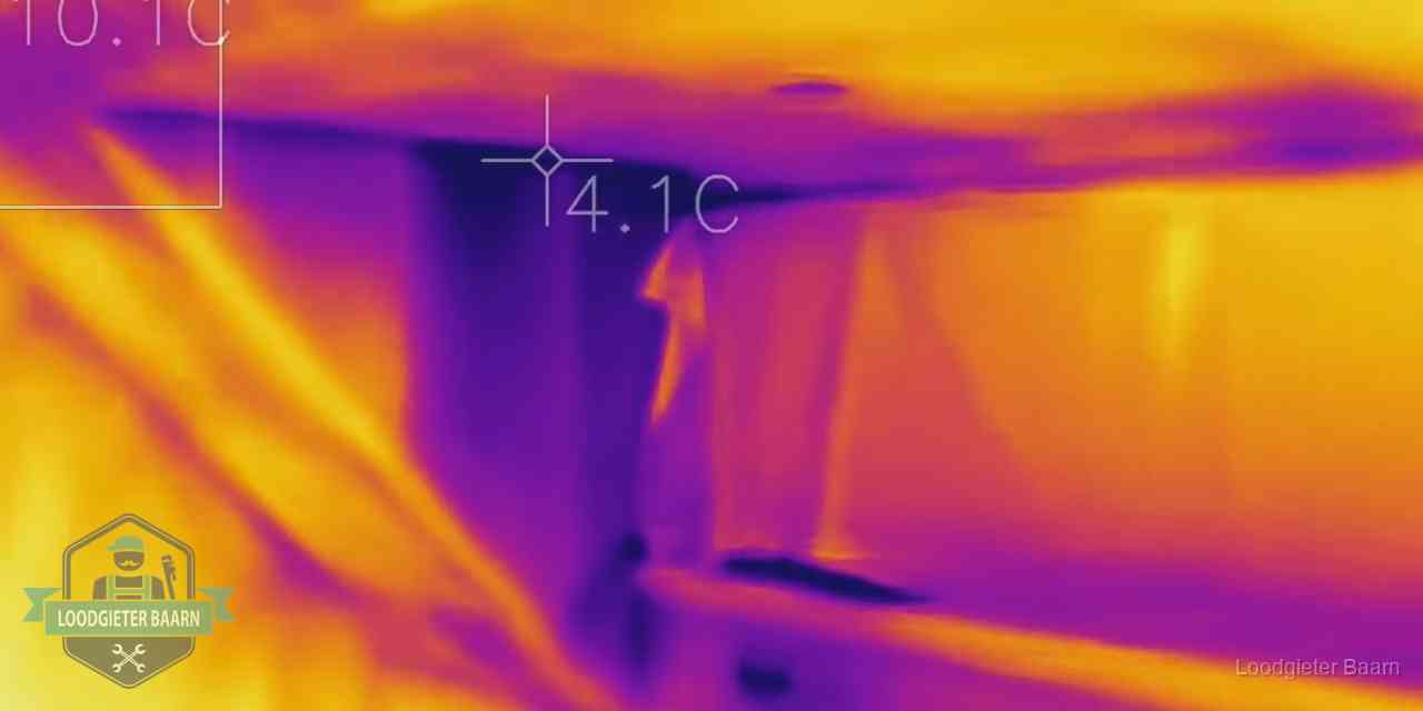 Thermografie bij lekdetectie in Baarn Warmtebeeldopname van een vloerconstructie tijdens lekdetectie in Baarn